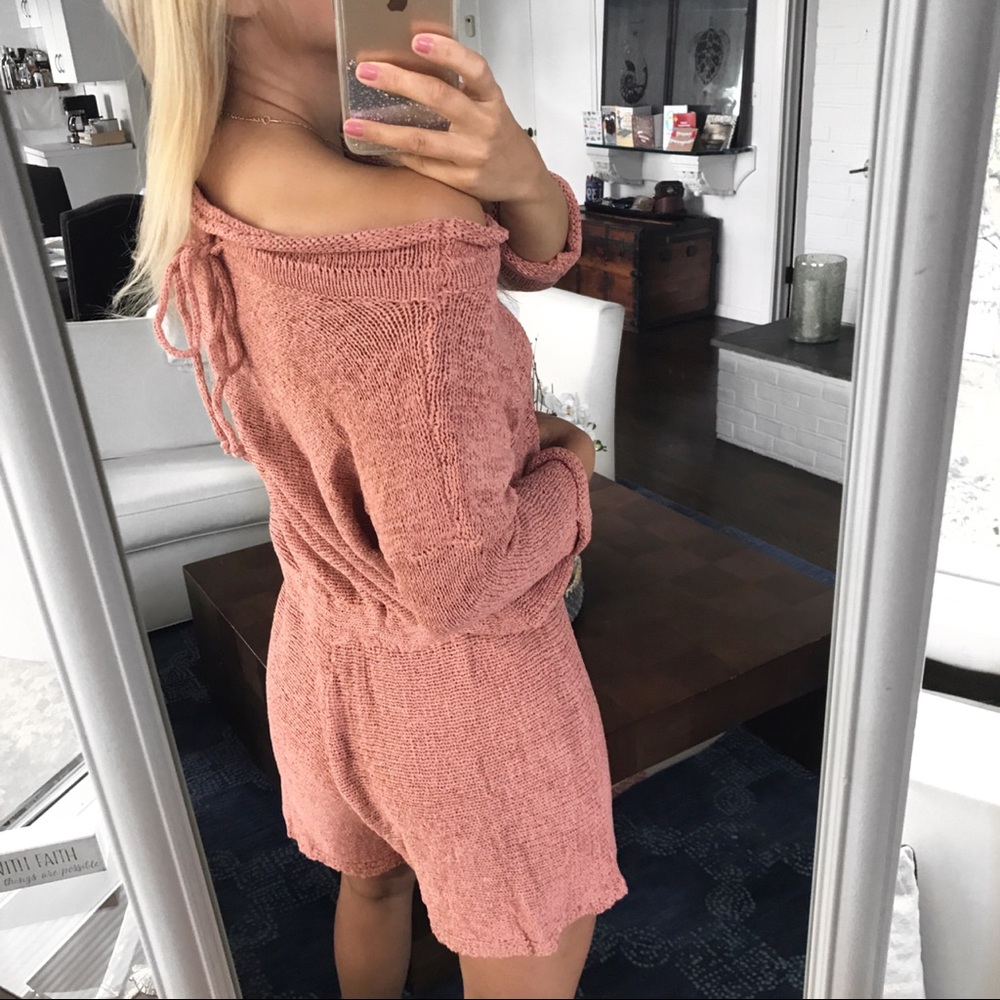 🆕 ROSE KNIT CAPRI SLEEVE OPEN SHOULDER ROMPER! - Picture 5 of 10
